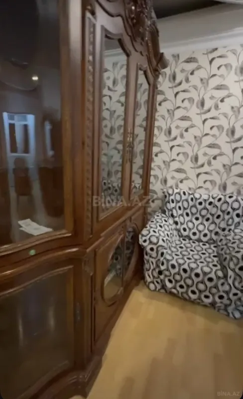 Kirayə verilir 3 otaqlı mənzil 130 m²