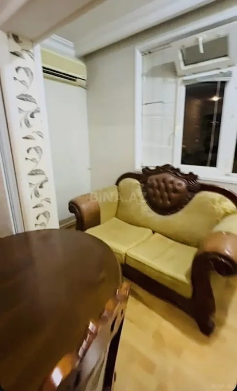 Kirayə verilir 3 otaqlı mənzil 130 m²