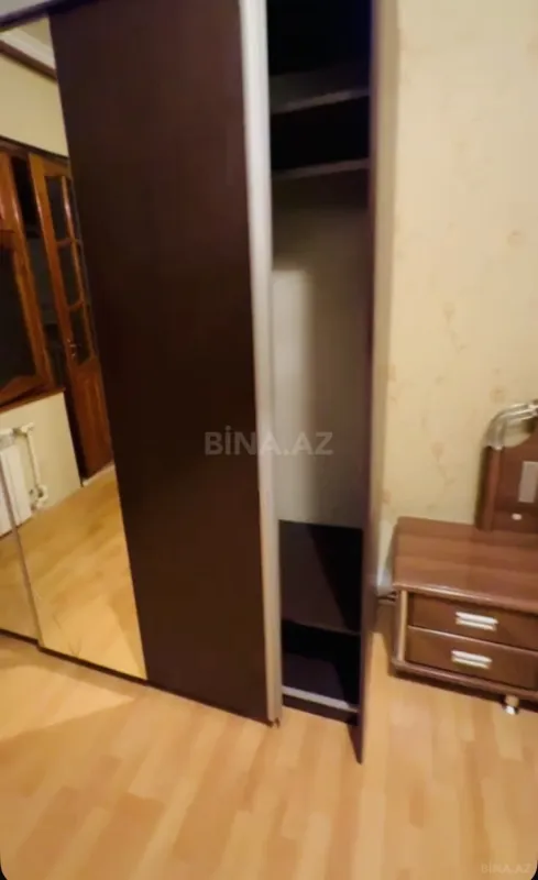 Kirayə verilir 3 otaqlı mənzil 130 m²