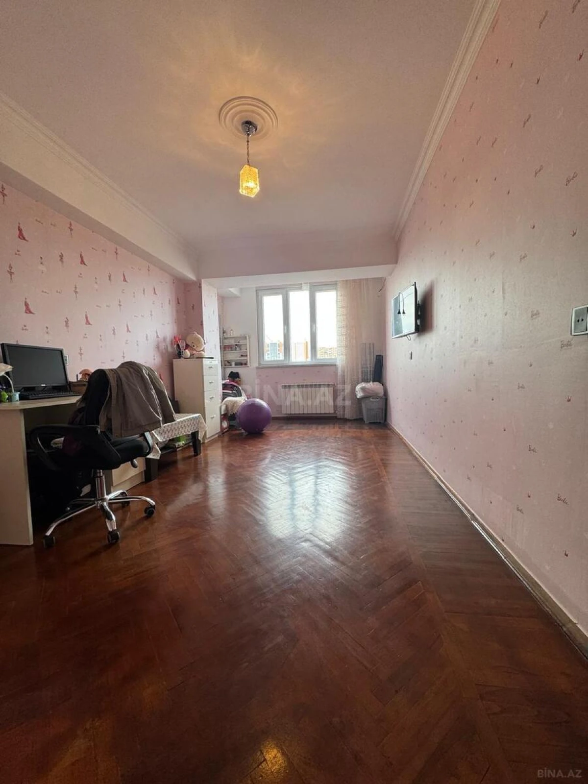 Satılır 6 otaqlı mənzil 180 m²