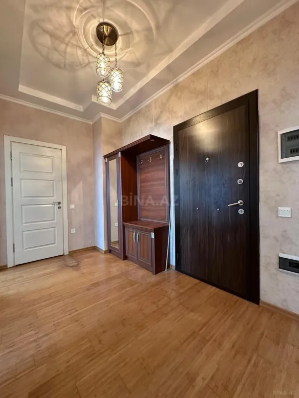 Kirayə verilir 2 otaqlı mənzil 80 m²