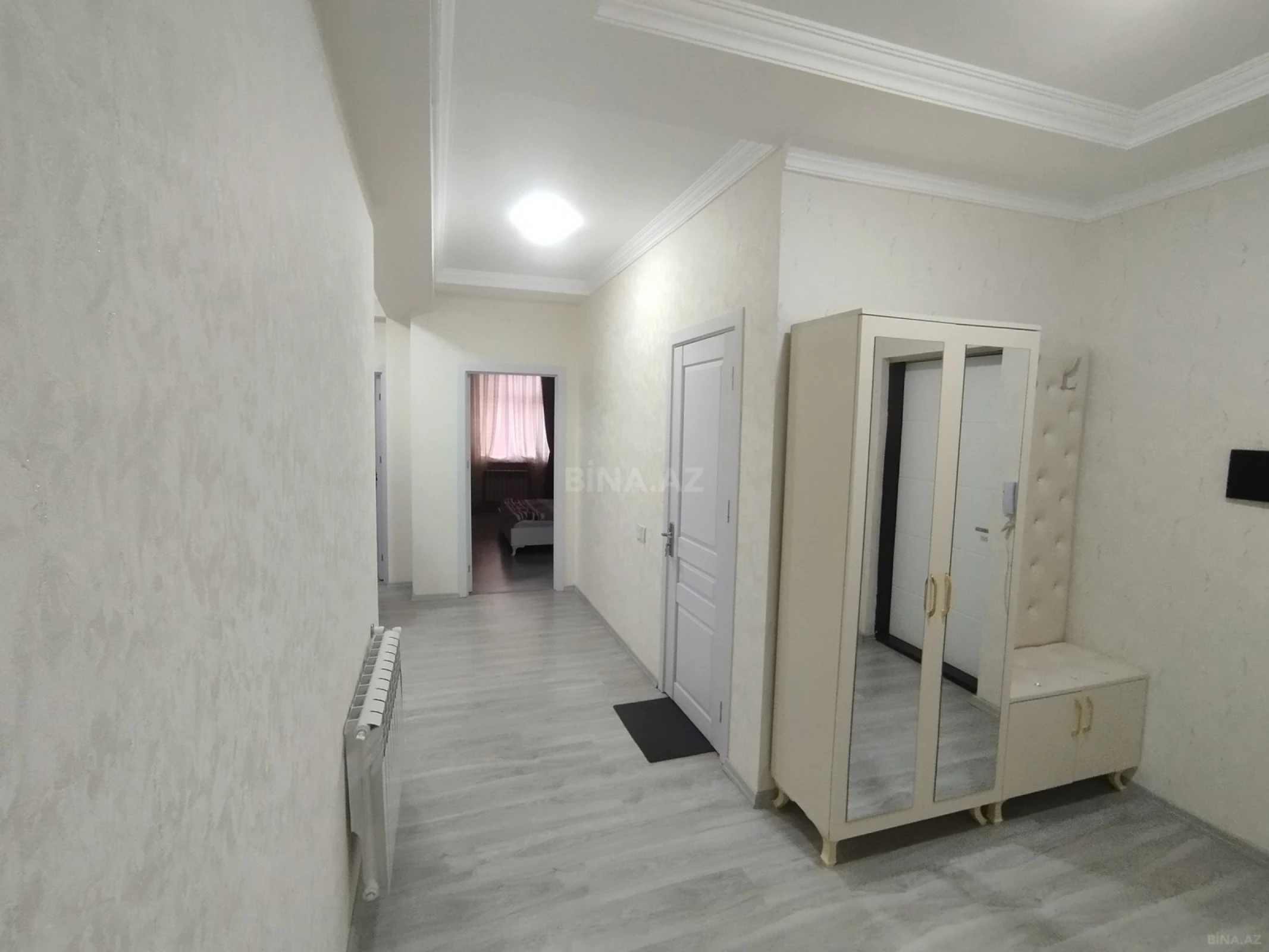 Kirayə verilir 3 otaqlı mənzil 120 m²