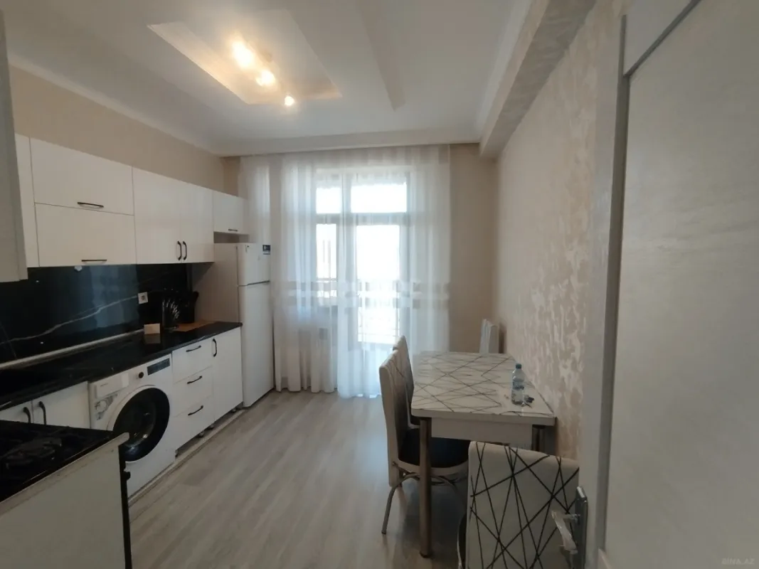 Kirayə verilir 3 otaqlı mənzil 120 m²