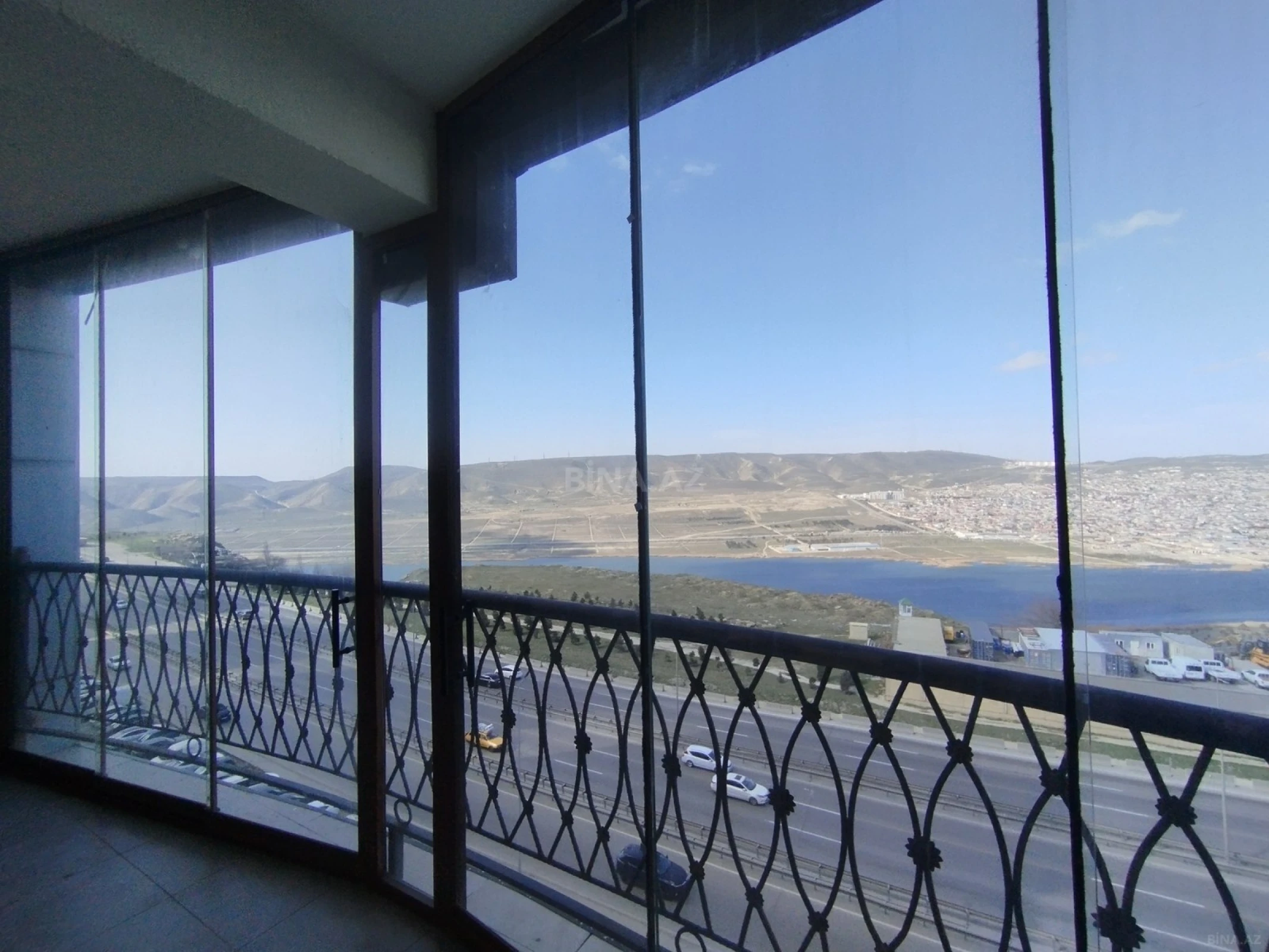 Kirayə verilir 3 otaqlı mənzil 120 m²