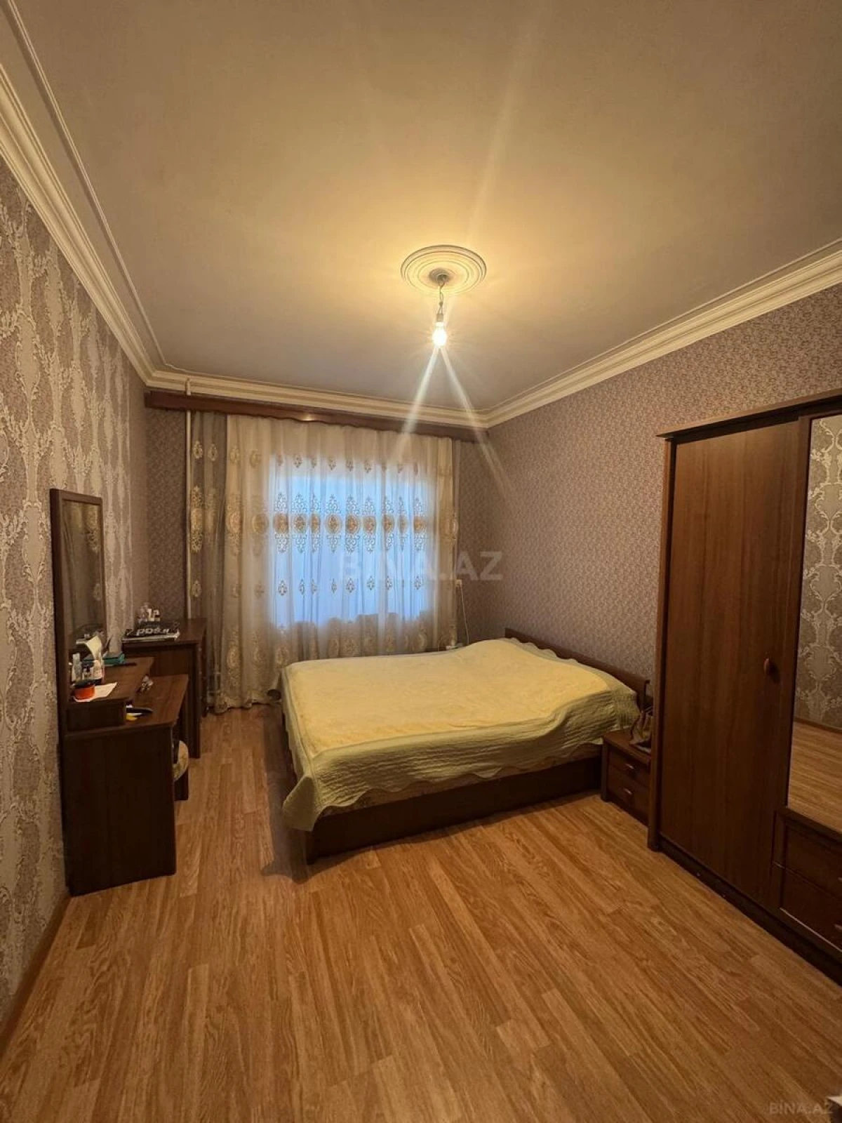 Satılır 4 otaqlı mənzil 100 m²