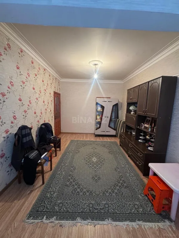 Satılır 4 otaqlı mənzil 100 m²