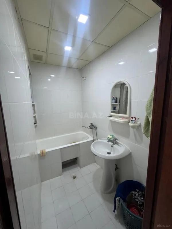 Satılır 4 otaqlı mənzil 100 m²