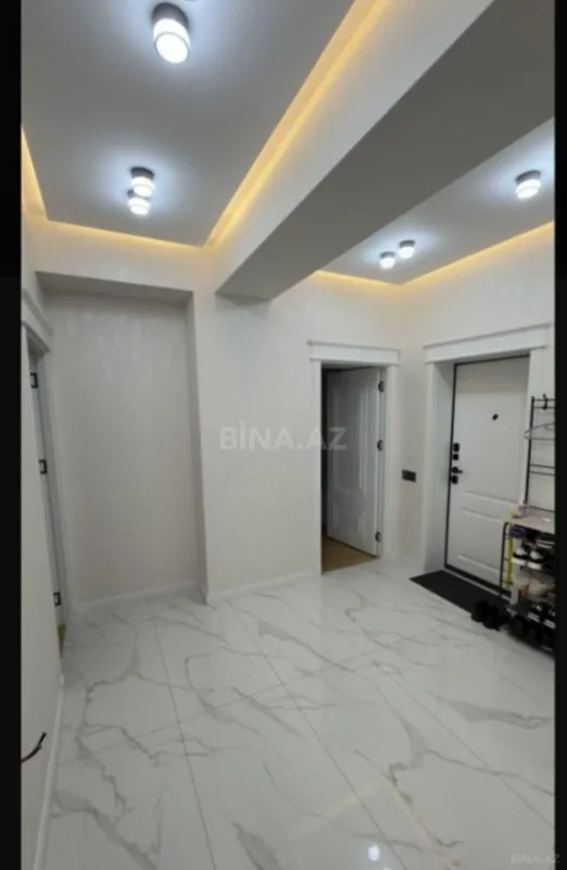 Satılır 3 otaqlı mənzil 105 m²