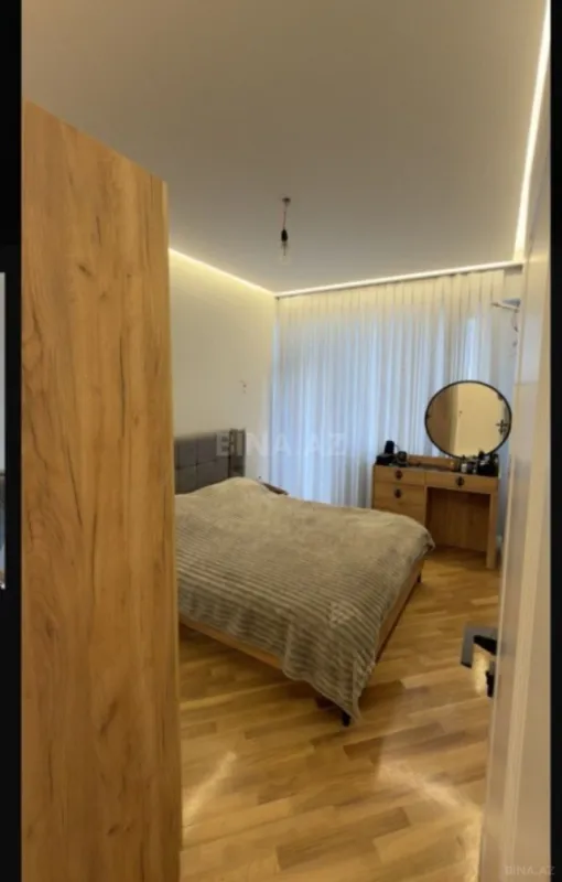 Satılır 3 otaqlı mənzil 105 m²