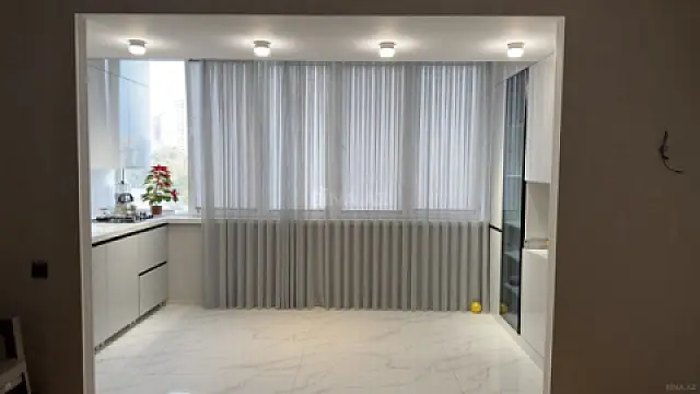 Satılır 3 otaqlı mənzil 105 m²