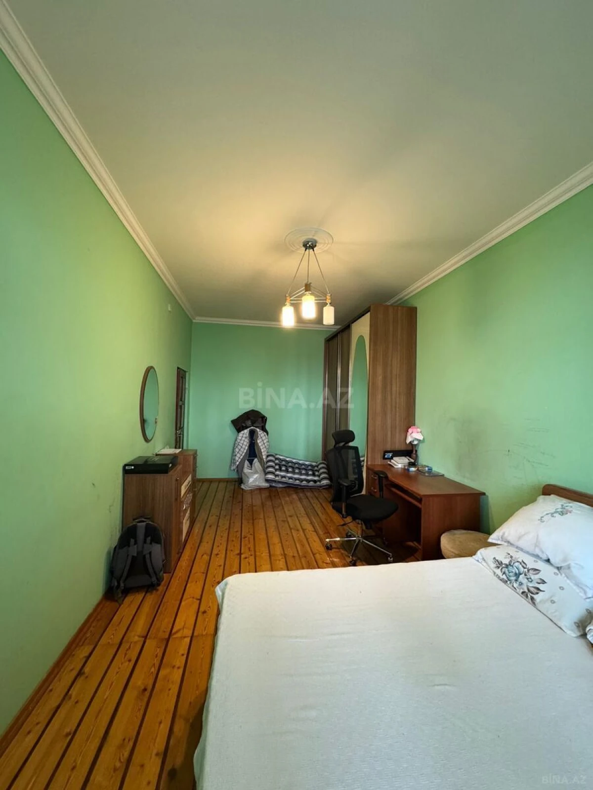 Satılır 4 otaqlı mənzil 132 m²