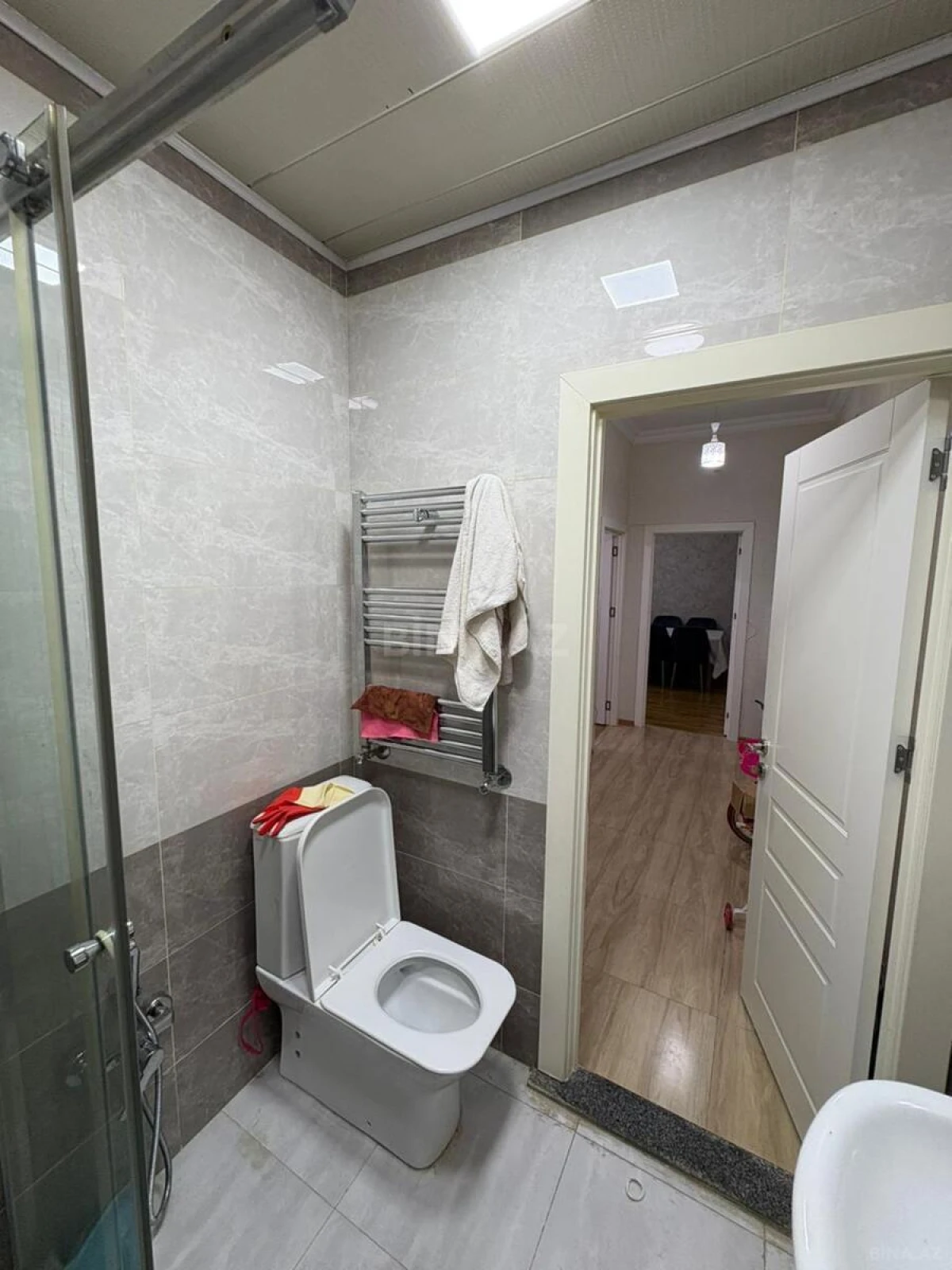 Satılır 2 otaqlı mənzil 63 m²