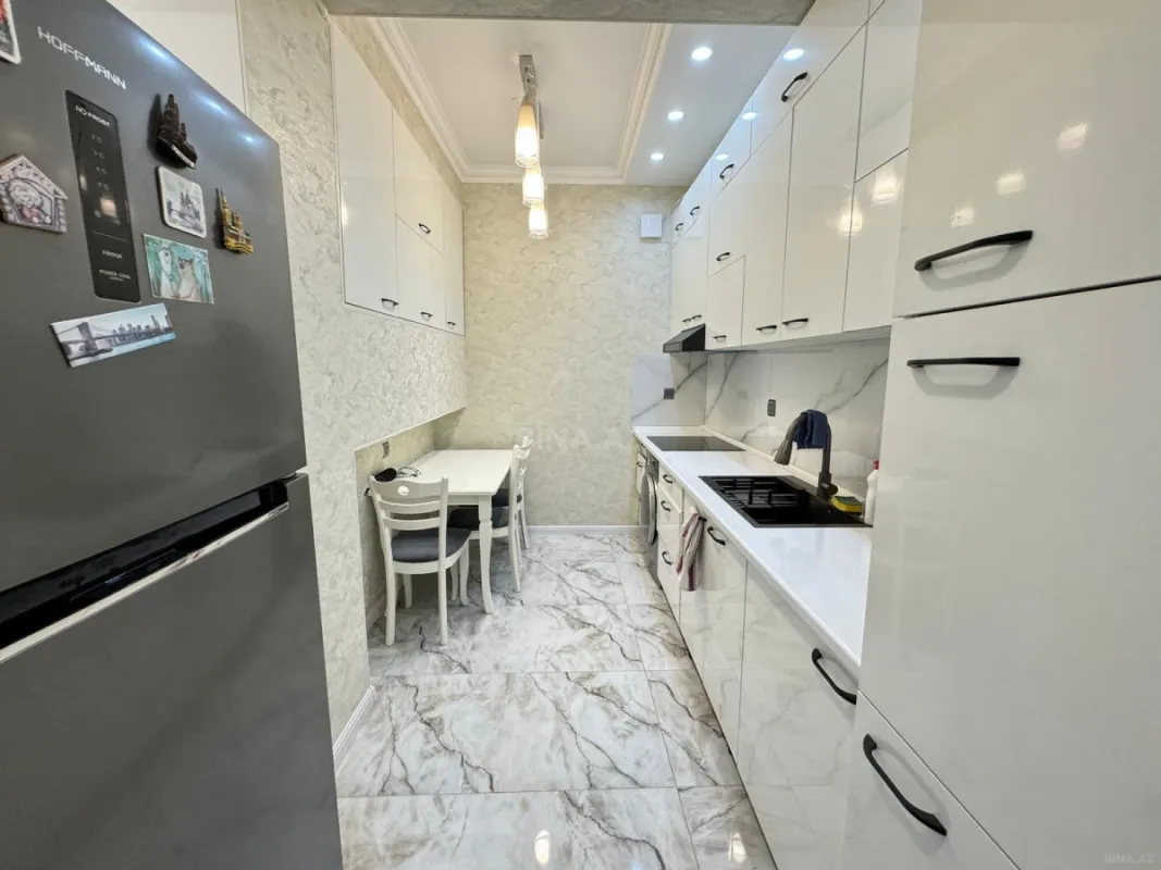 Kirayə verilir 2 otaqlı mənzil 70 m²