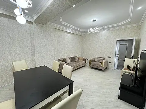 Kirayə verilir 2 otaqlı mənzil 70 m²