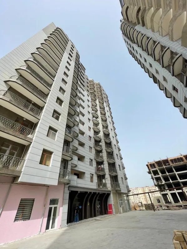 Satılır 2 otaqlı mənzil 58 m²