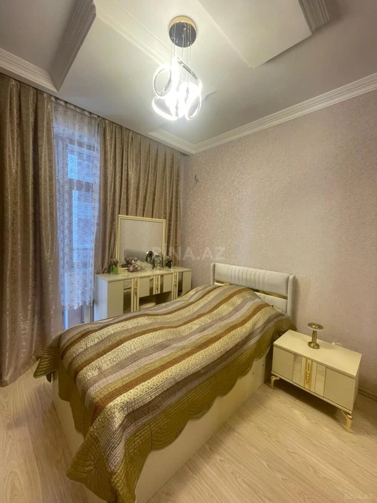 Satılır 2 otaqlı mənzil 58 m²