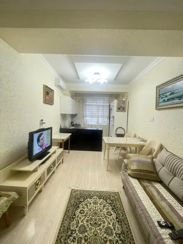 Satılır 2 otaqlı mənzil 58 m²