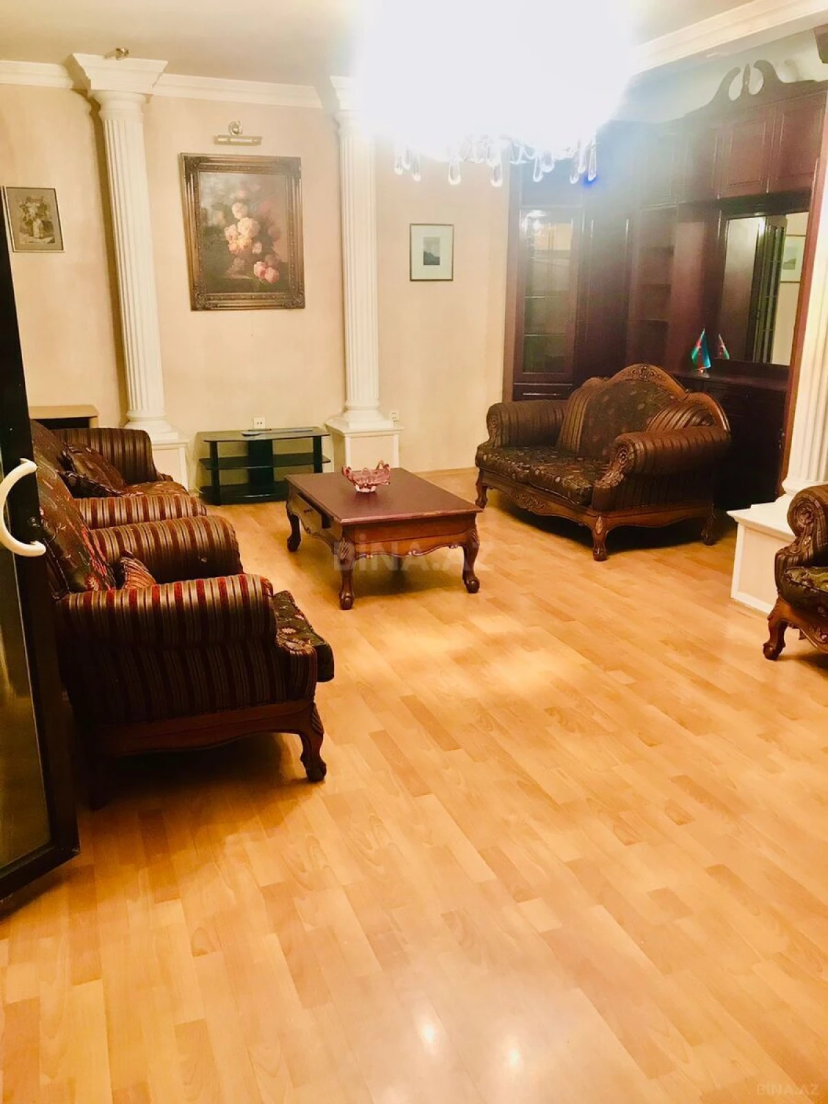 Kirayə verilir 3 otaqlı mənzil 130 m²