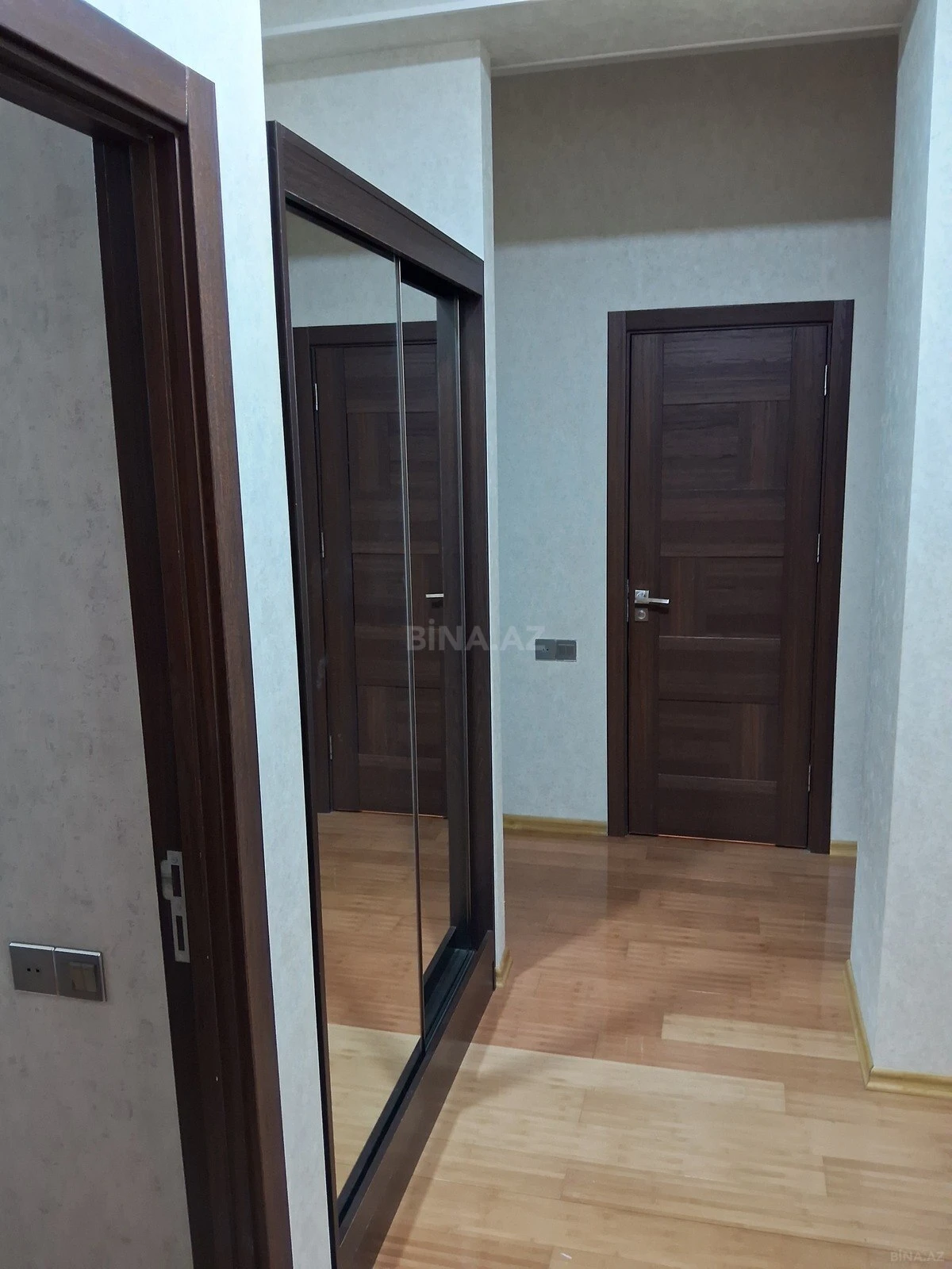 Kirayə verilir 2 otaqlı mənzil 63 m²