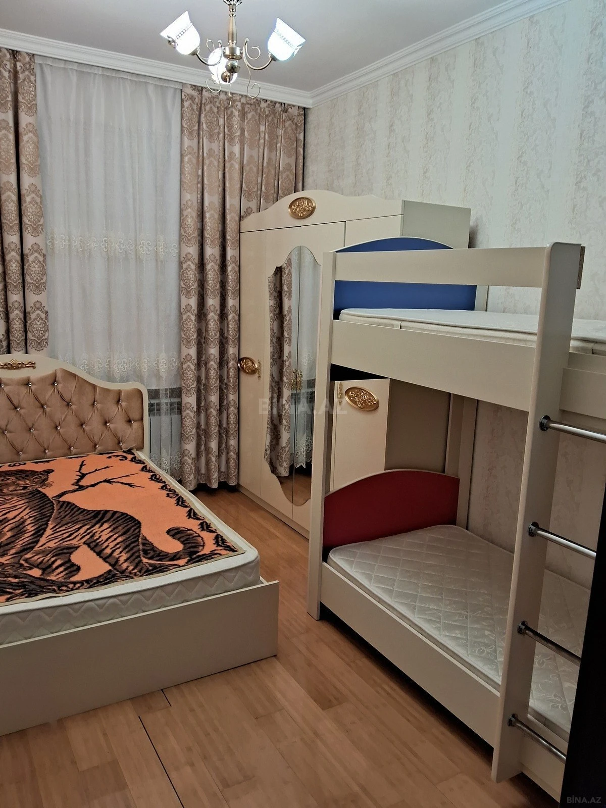 Kirayə verilir 2 otaqlı mənzil 63 m²