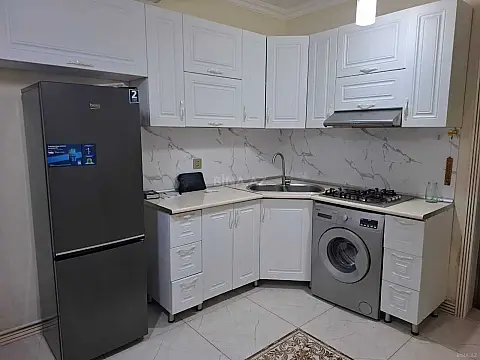 Kirayə verilir 2 otaqlı mənzil 60 m²