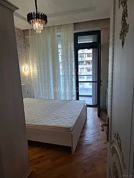 Kirayə verilir 2 otaqlı mənzil 60 m²