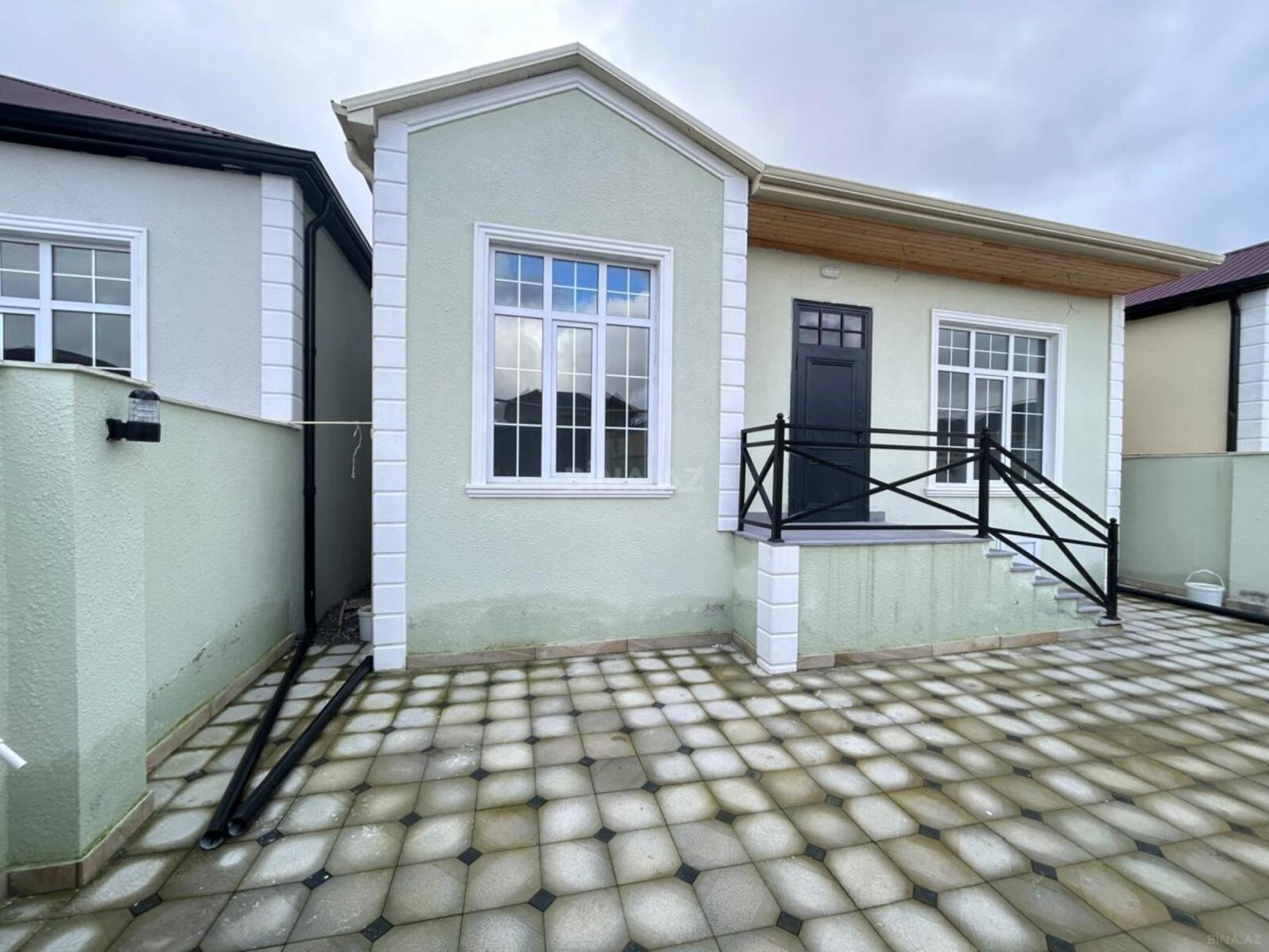 Satılır 3 otaqlı həyət evi 104 m²