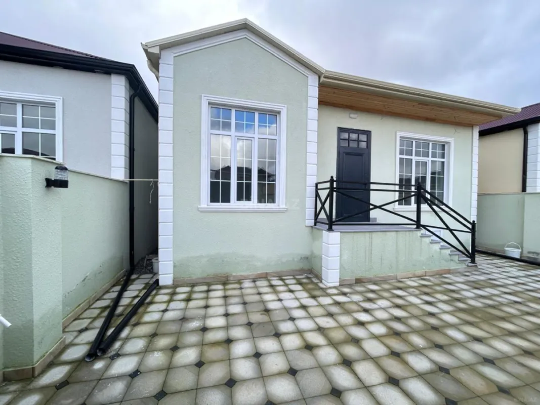 Satılır 3 otaqlı həyət evi 104 m²