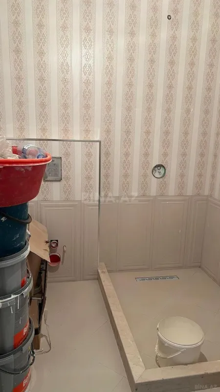 Satılır 3 otaqlı mənzil 155 m²