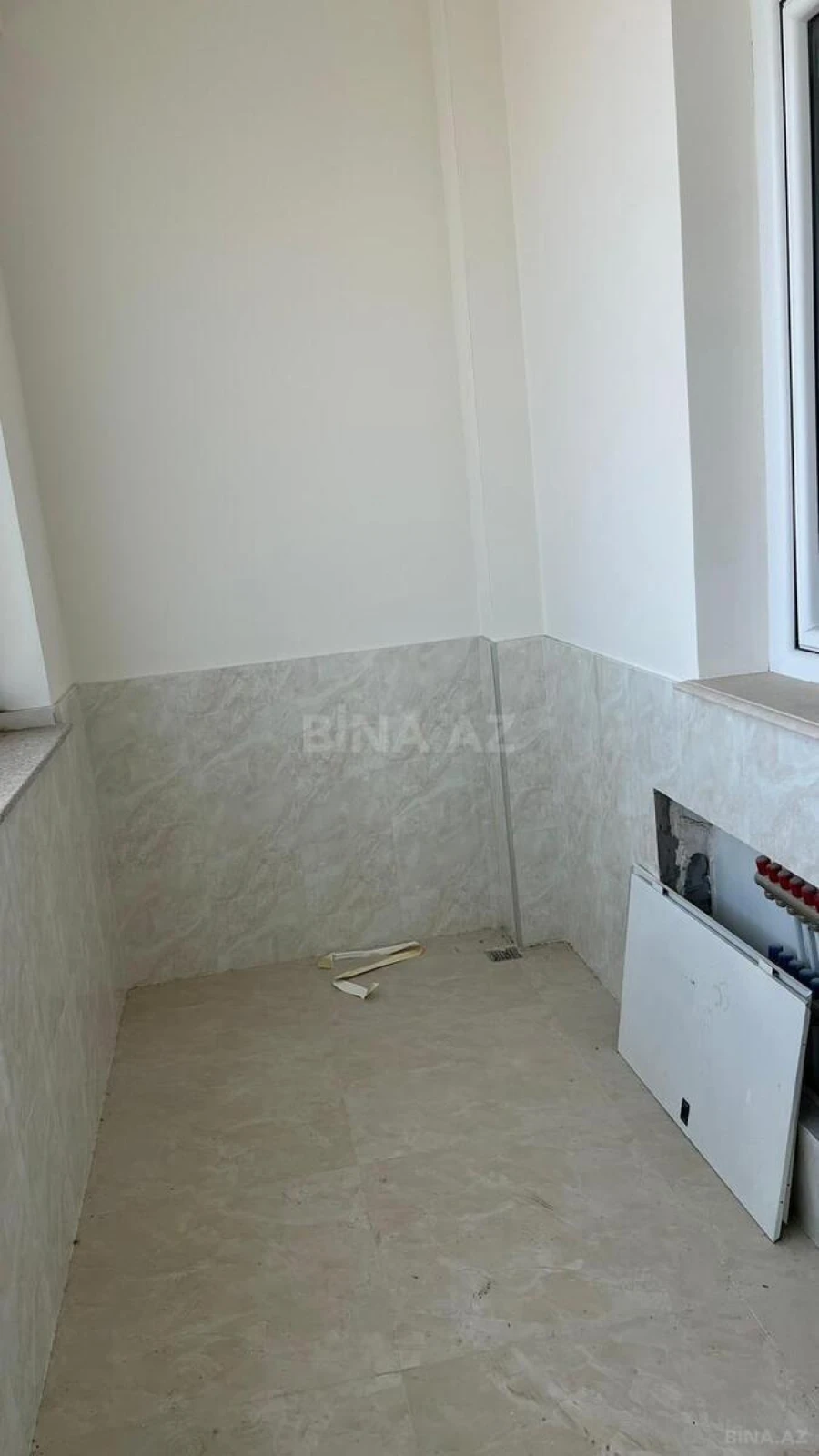 Satılır 3 otaqlı mənzil 155 m²