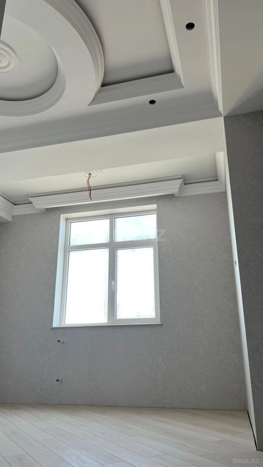 Satılır 3 otaqlı mənzil 155 m²
