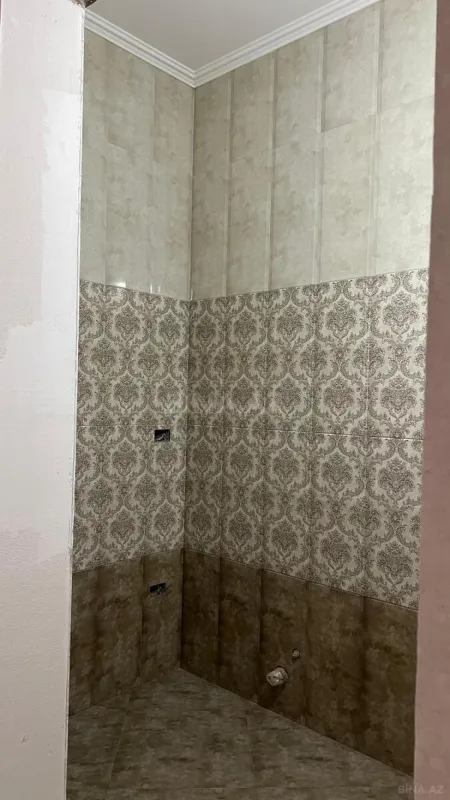 Satılır 3 otaqlı mənzil 155 m²