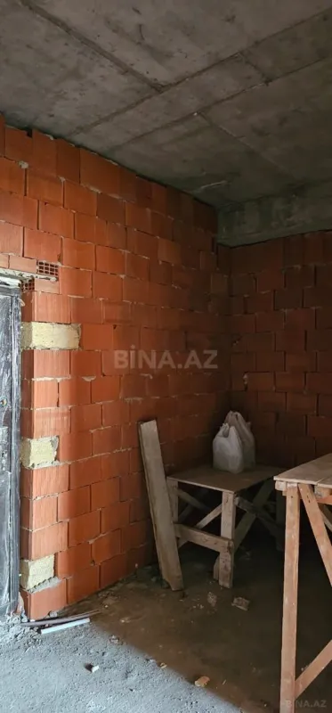 Satılır 1 otaqlı mənzil 71 m²