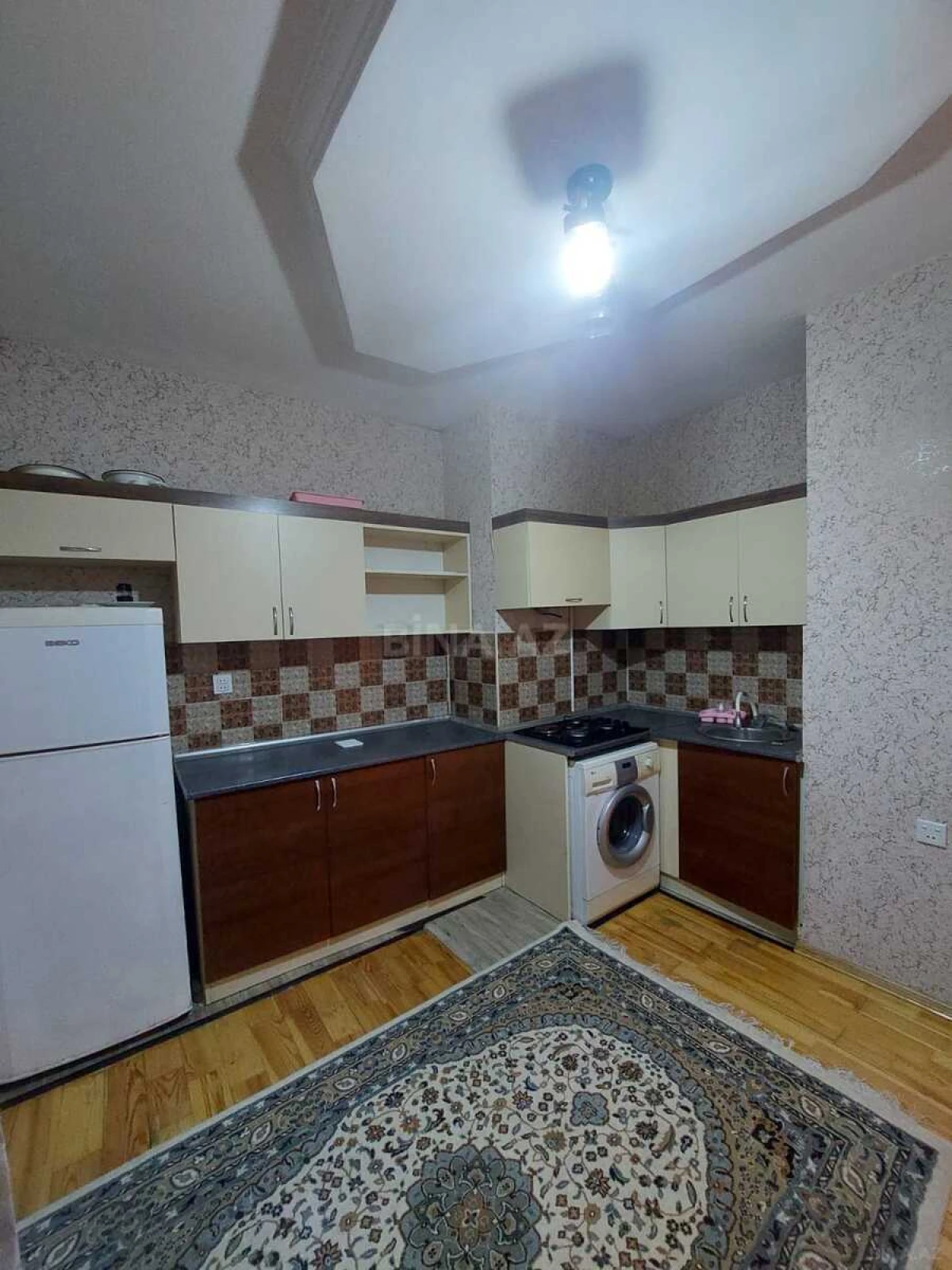 Kirayə verilir 2 otaqlı mənzil 50 m²