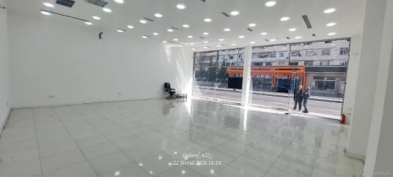 Kirayə verilir obyekt 103 m²