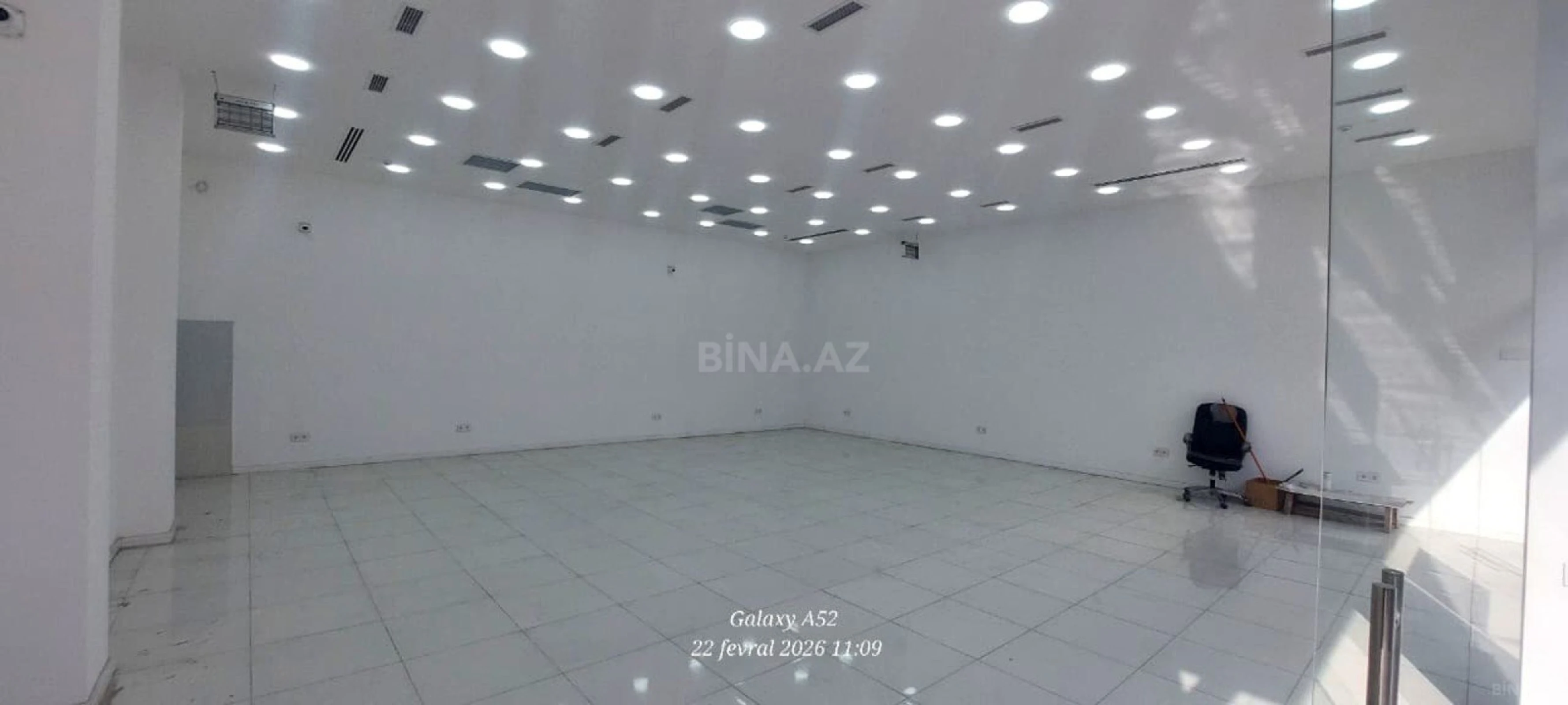 Kirayə verilir obyekt 103 m²