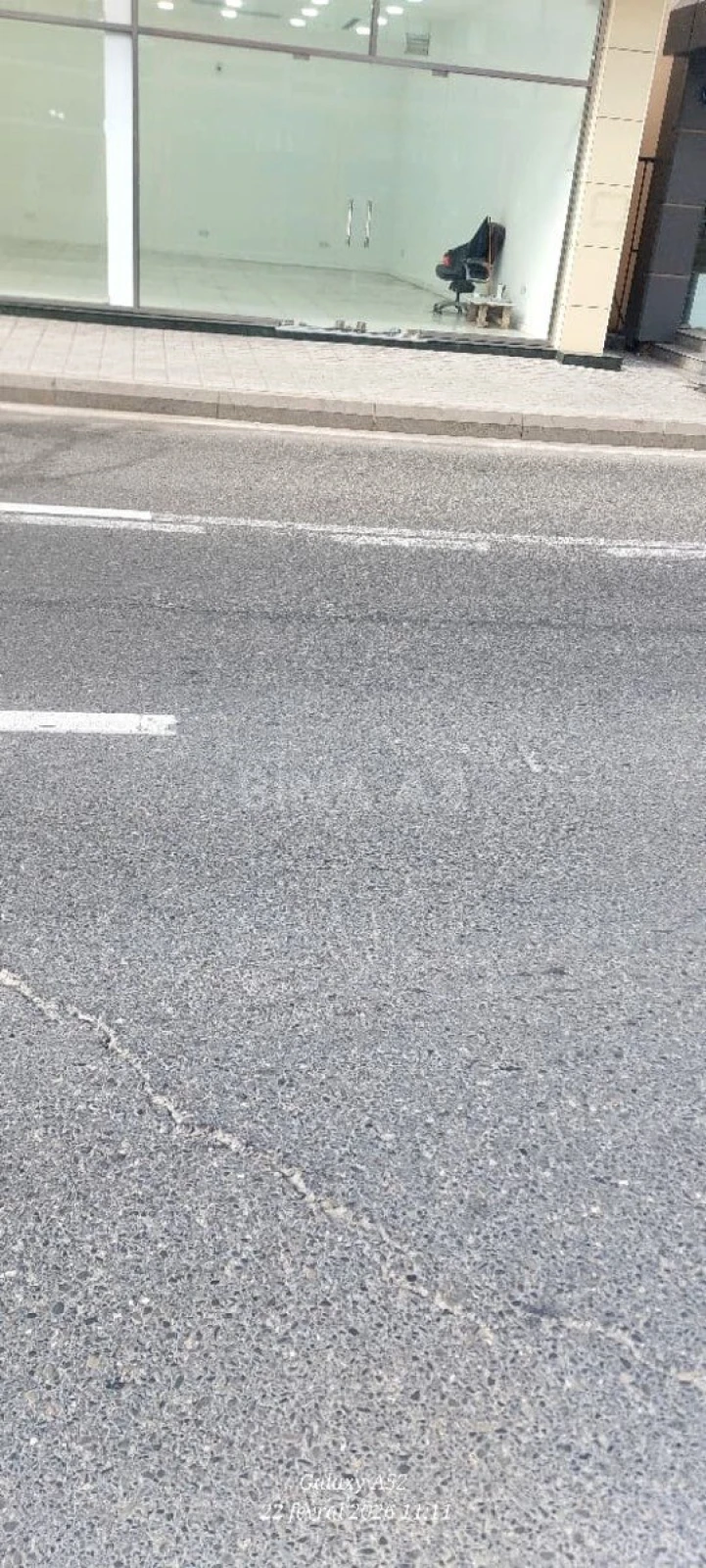 Kirayə verilir obyekt 103 m²