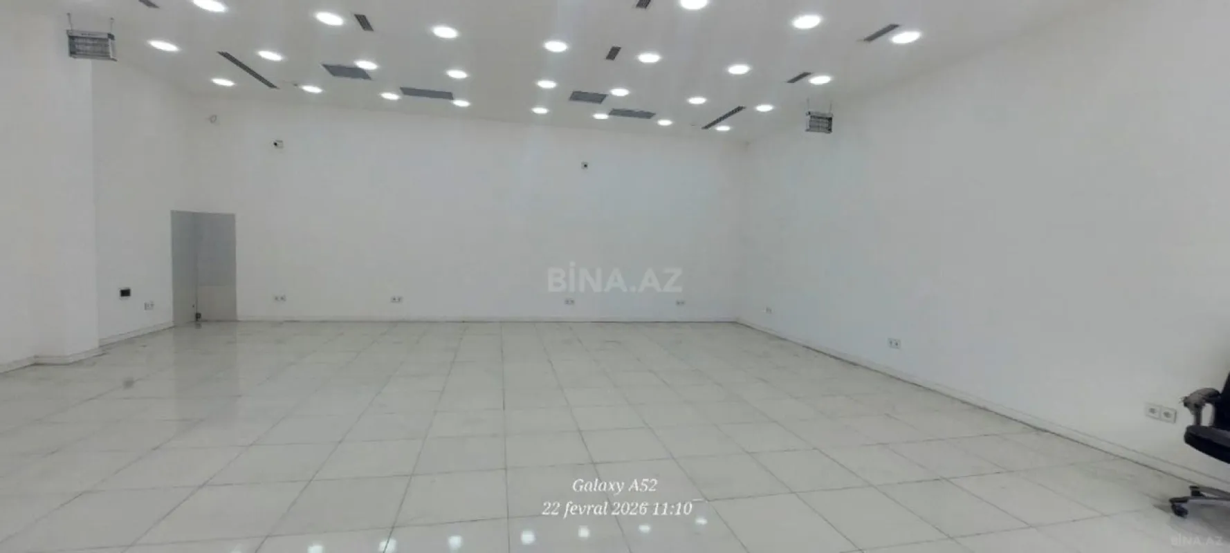 Kirayə verilir obyekt 103 m²