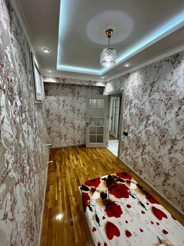 Satılır 3 otaqlı mənzil 74 m²