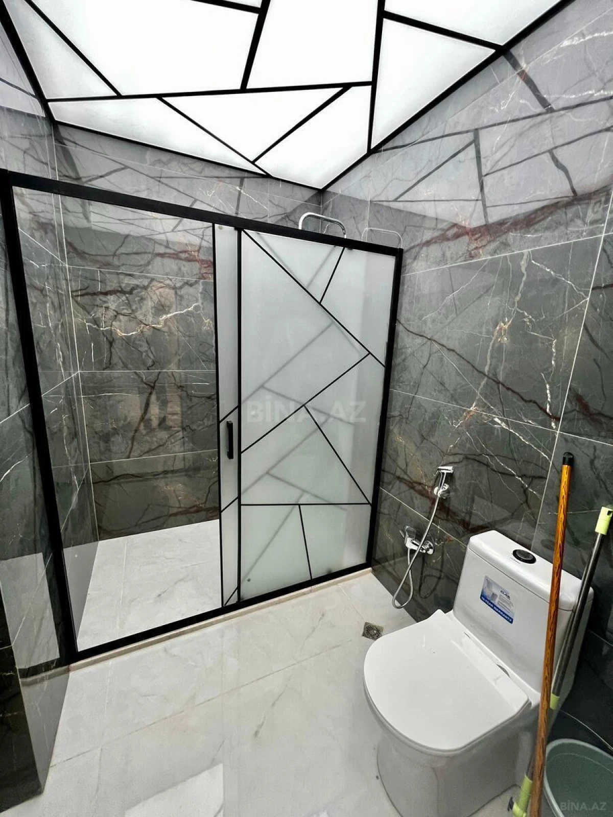 Satılır 3 otaqlı mənzil 74 m²