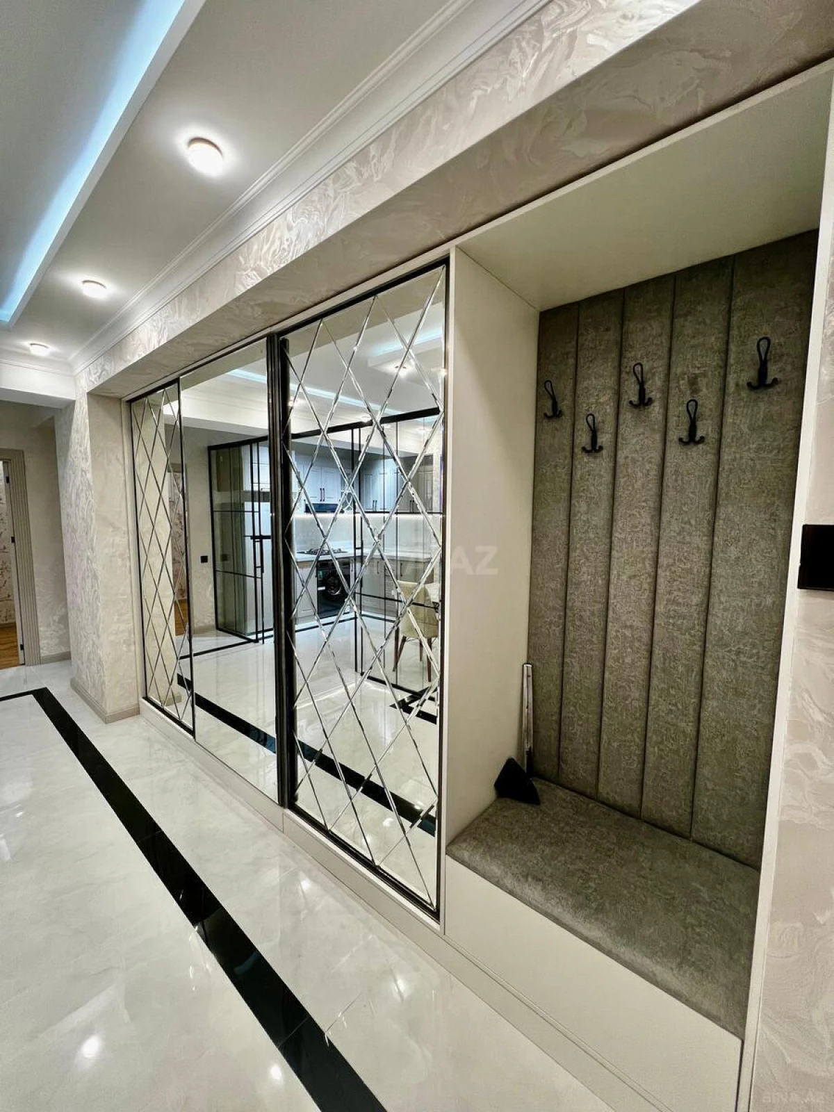 Satılır 3 otaqlı mənzil 74 m²