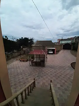 Satılır 9 otaqlı həyət evi 320 m²