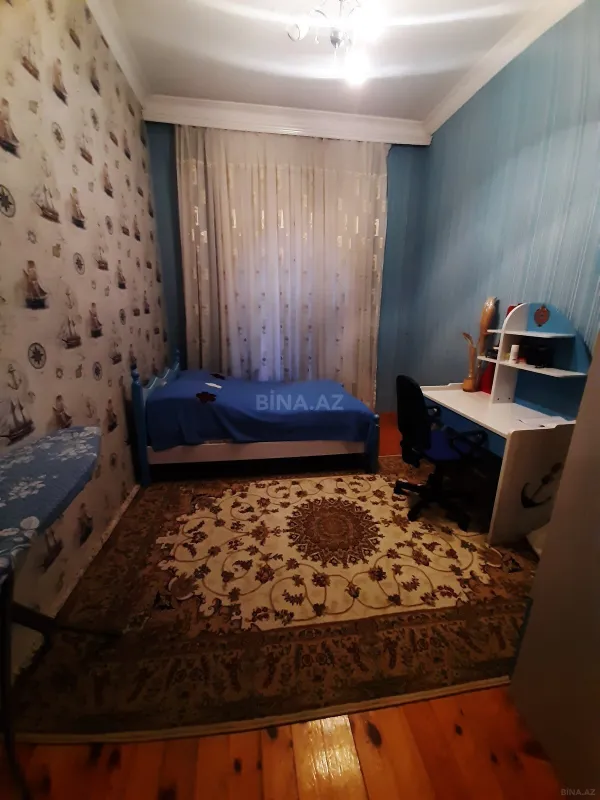 Satılır 9 otaqlı həyət evi 320 m²