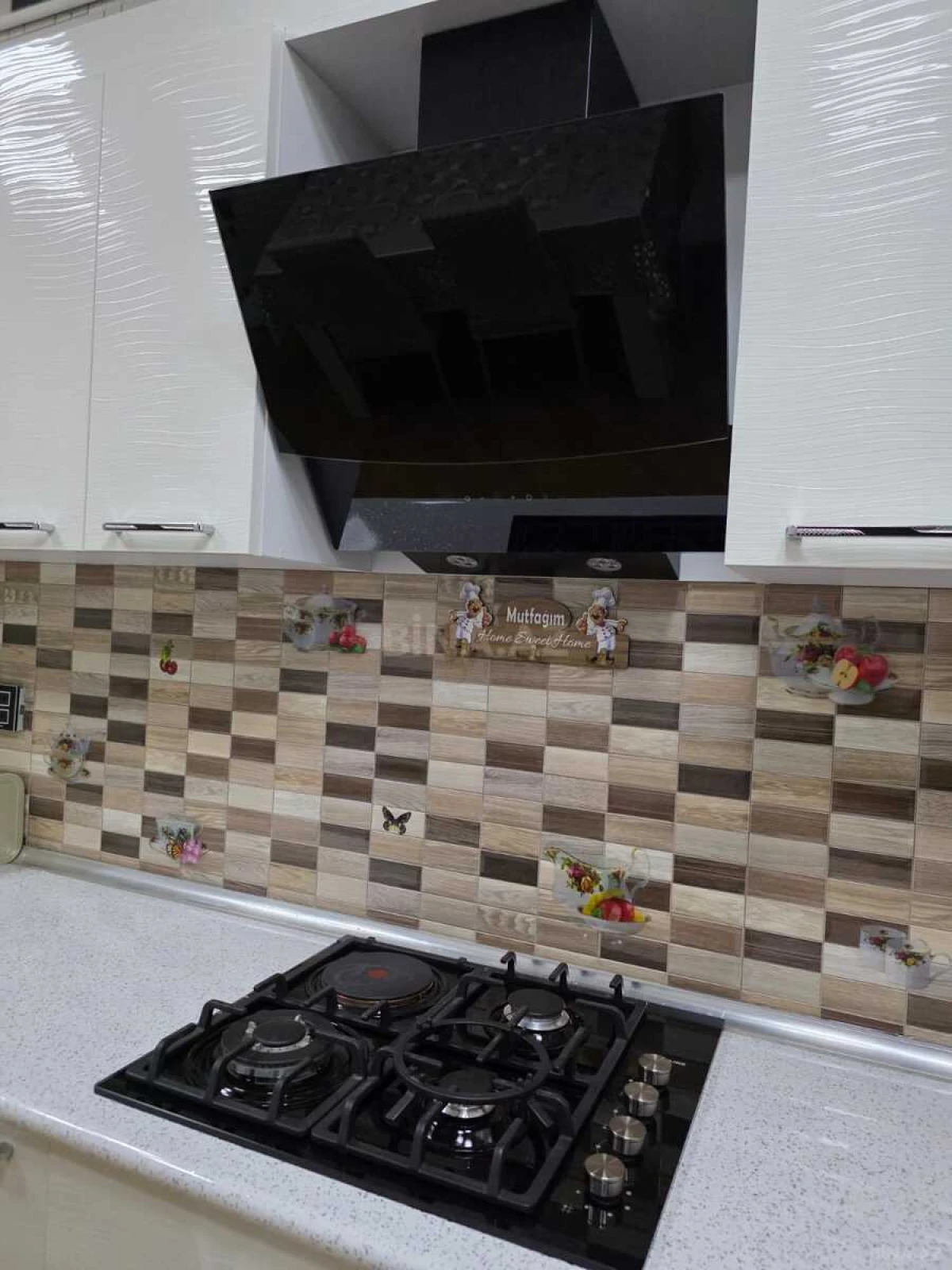 Kirayə verilir 3 otaqlı mənzil 100 m²