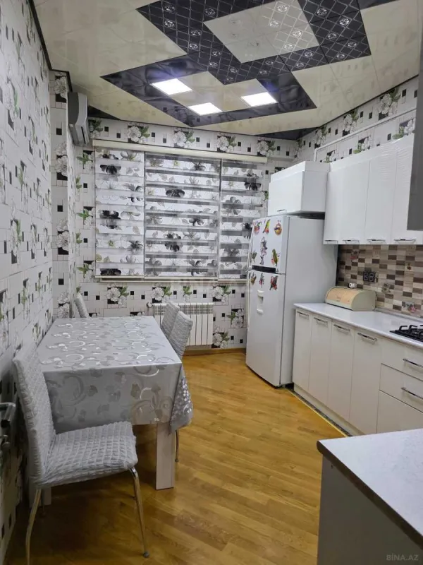 Kirayə verilir 3 otaqlı mənzil 100 m²