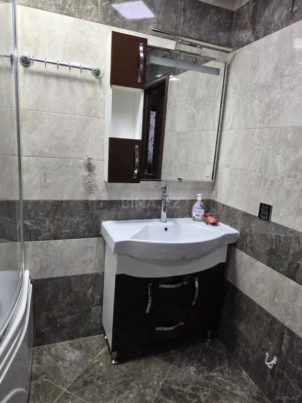 Kirayə verilir 3 otaqlı mənzil 100 m²