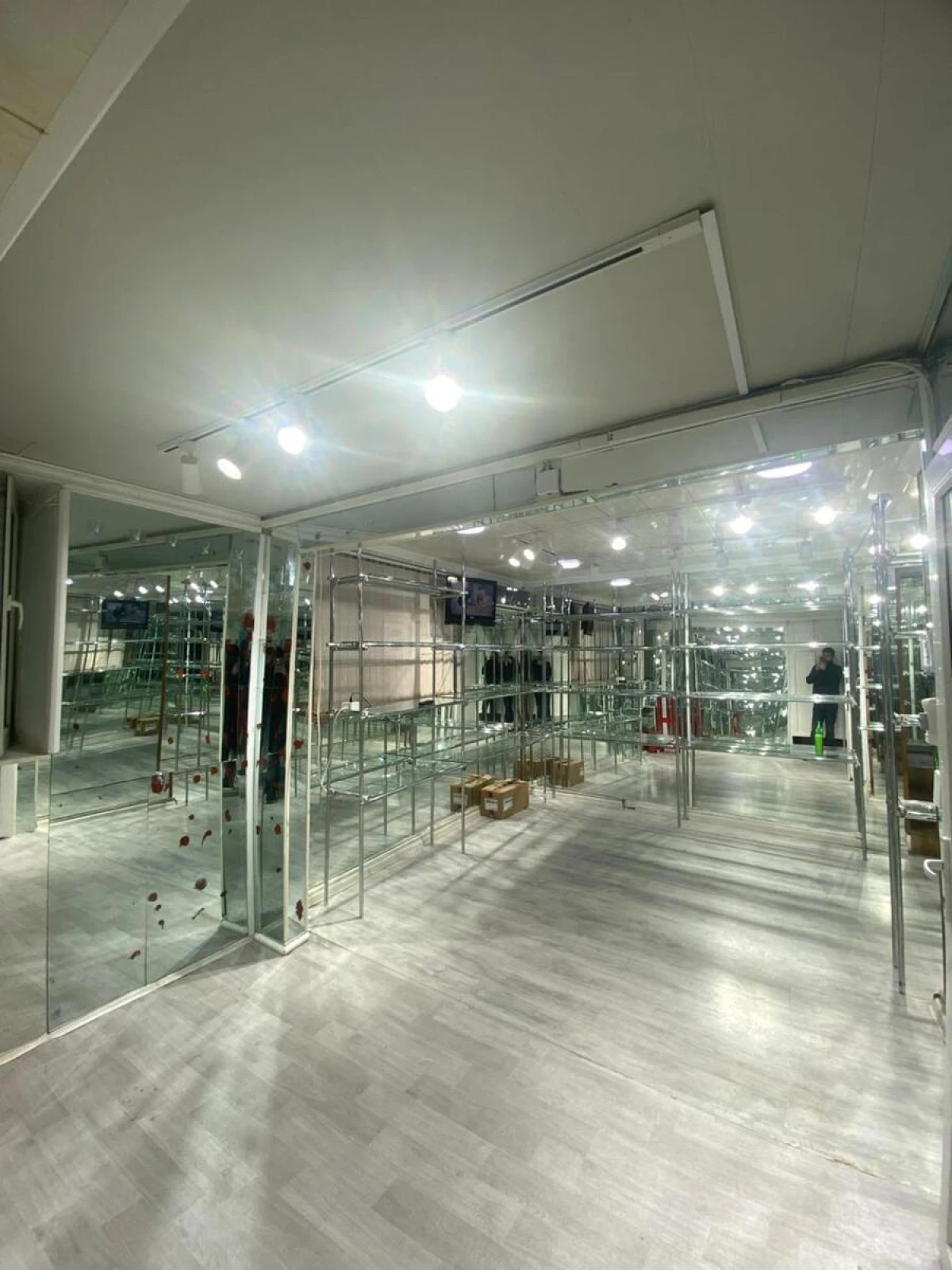 Kirayə verilir obyekt 40 m²