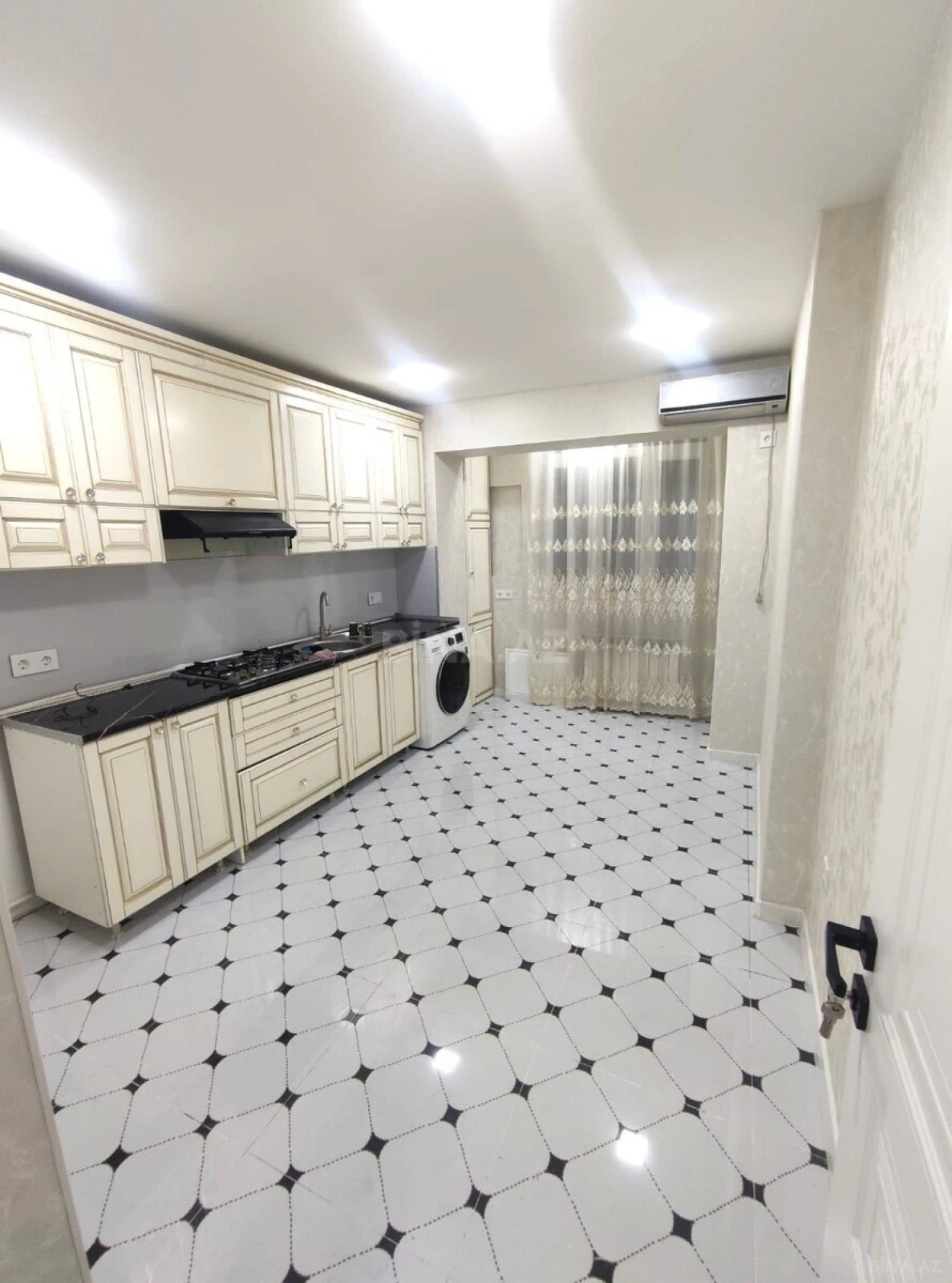 Kirayə verilir 3 otaqlı mənzil 70 m²