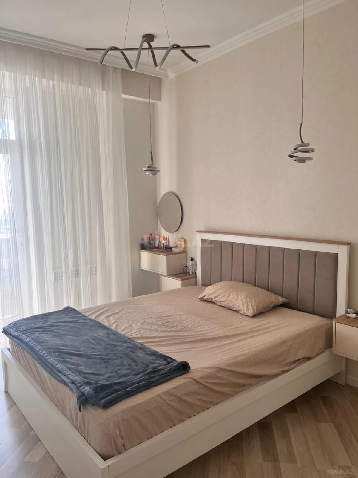 Kirayə verilir 2 otaqlı mənzil 65 m²