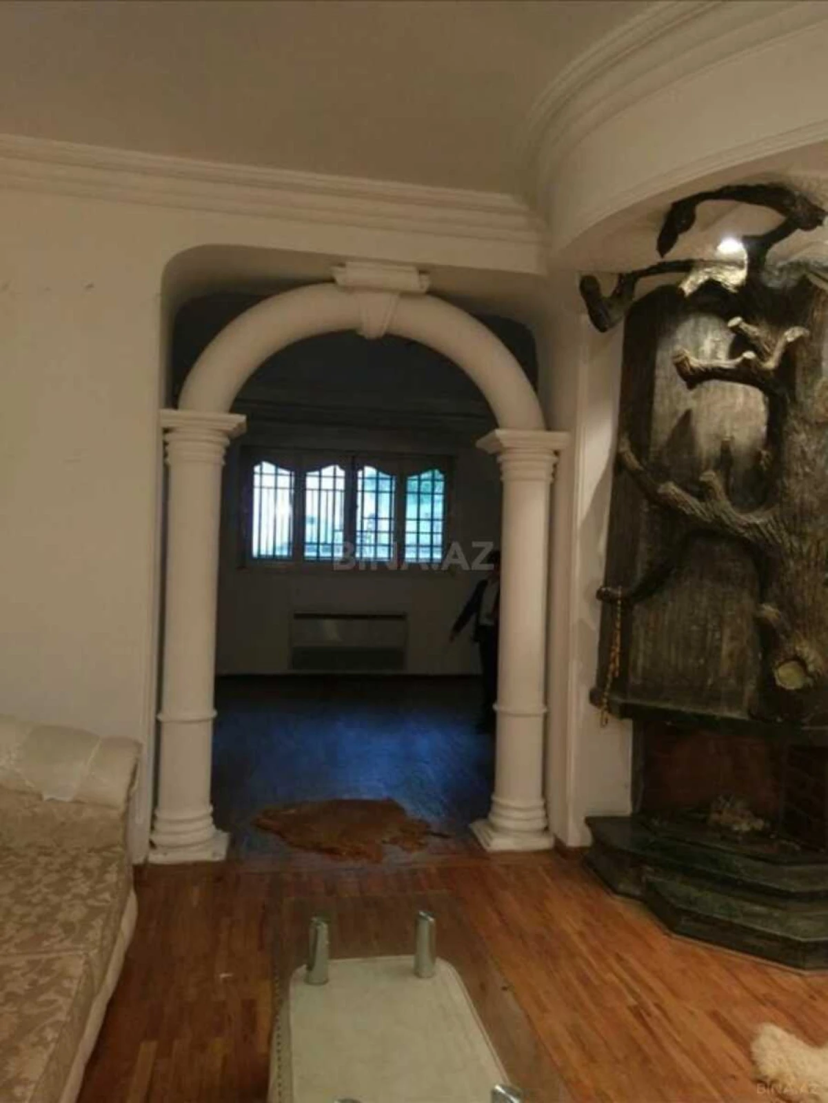 Satılır 4 otaqlı mənzil 130 m²